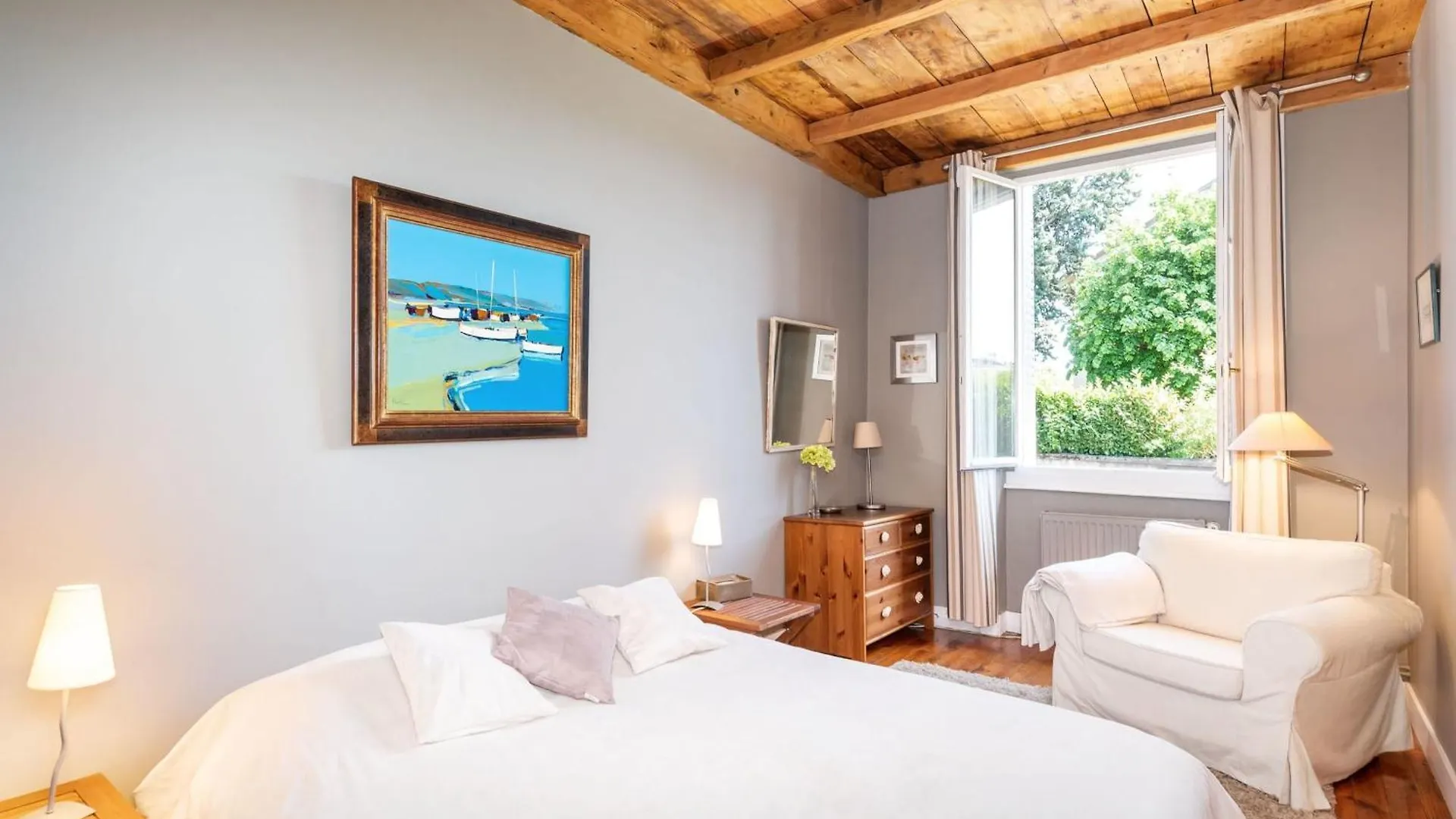 Willa La belle vie charming house with pool Saint-Didier-au-Mont-d'Or