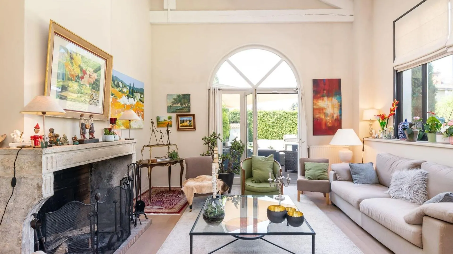 Willa La belle vie charming house with pool Saint-Didier-au-Mont-d'Or 0*,  Francja